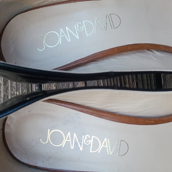 Joan & David black leather  bow pump with tan detail sz 9 N narrow EUC - Picture 12 of 13